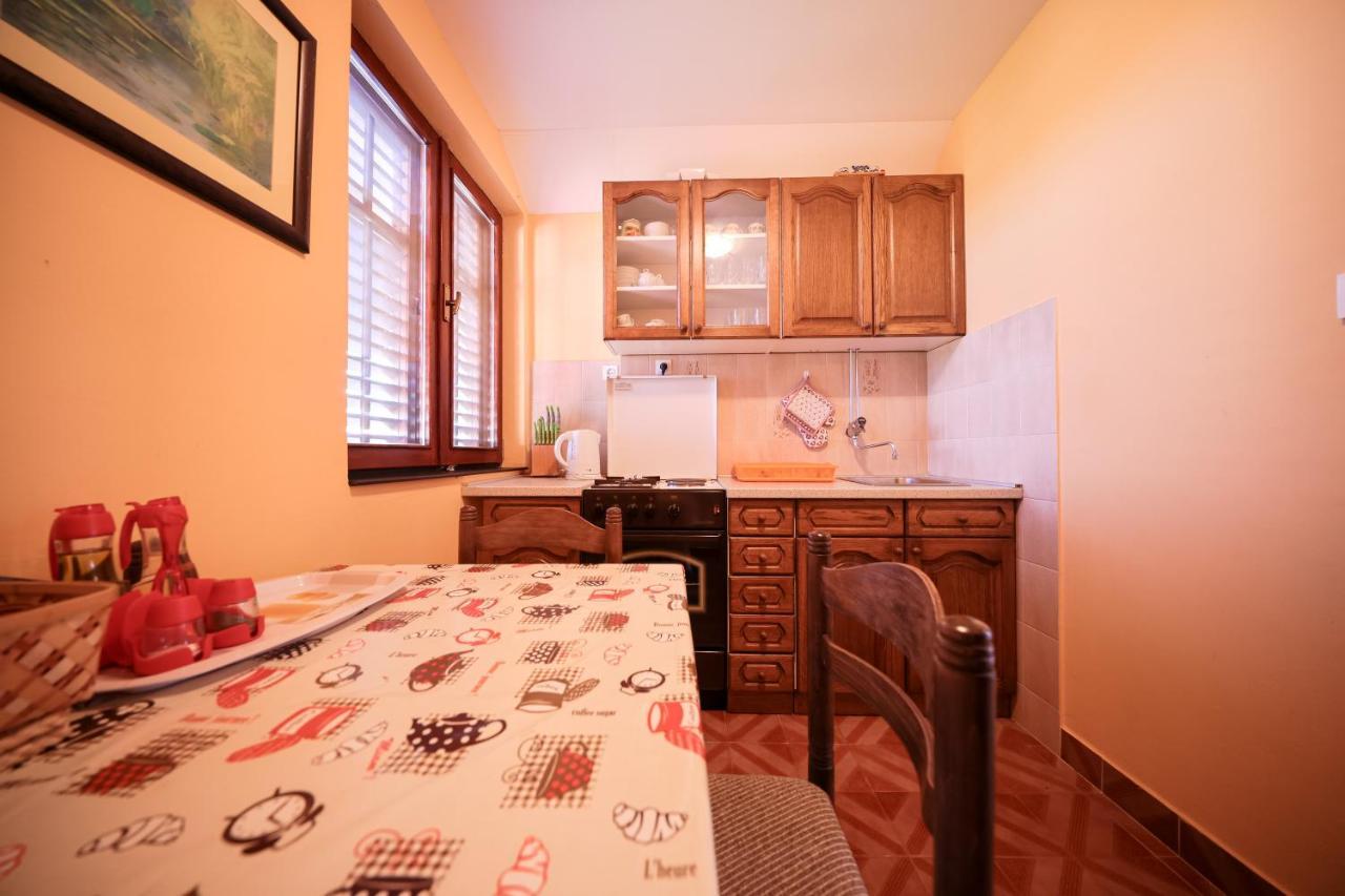 Apartment Ruza Sukošan Buitenkant foto
