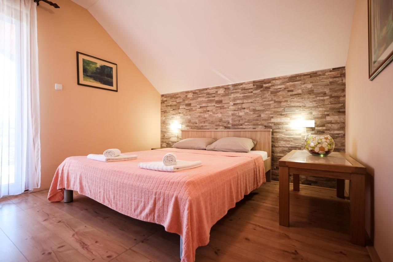 Apartment Ruza Sukošan Buitenkant foto