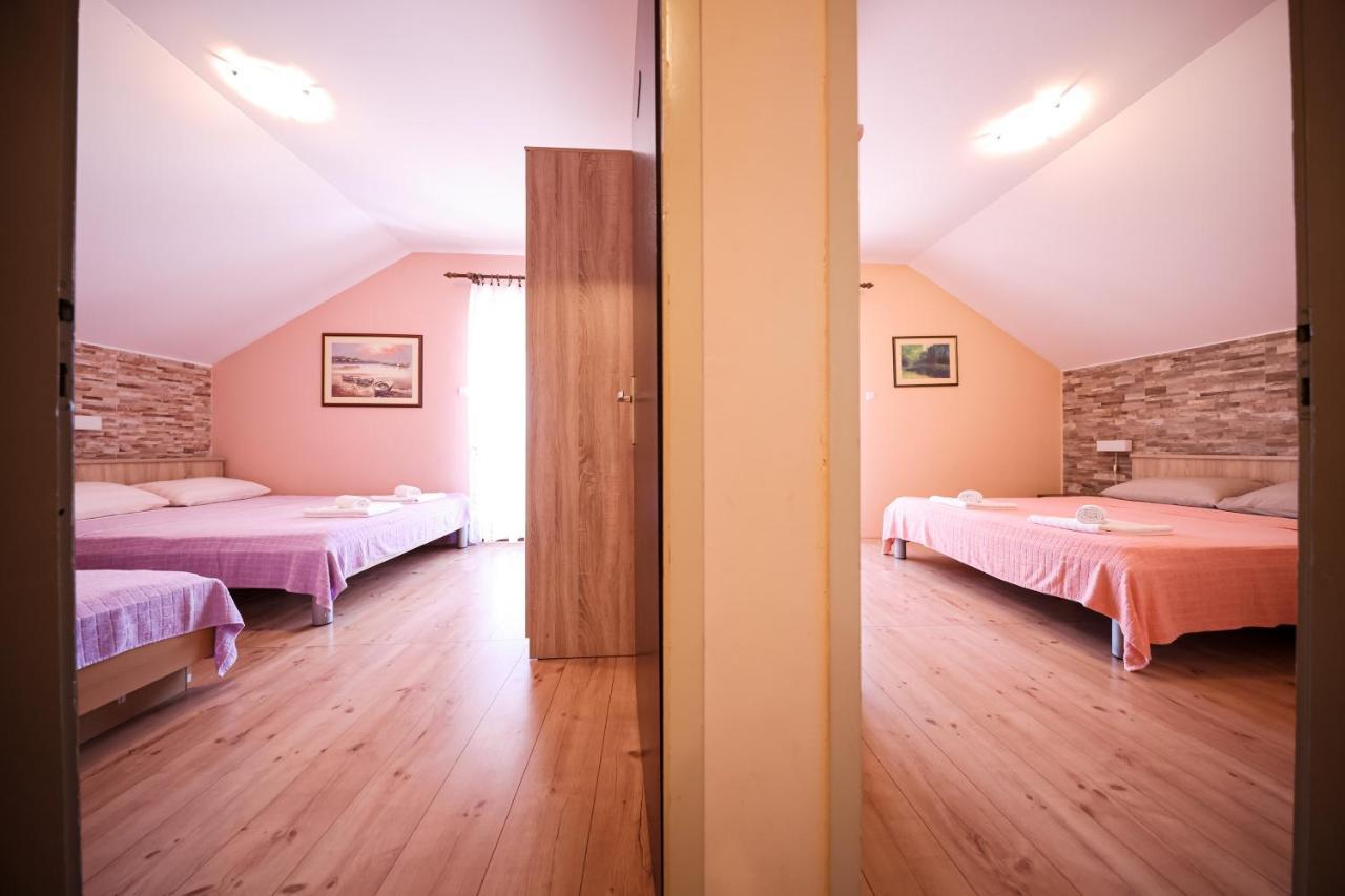 Apartment Ruza Sukošan Buitenkant foto
