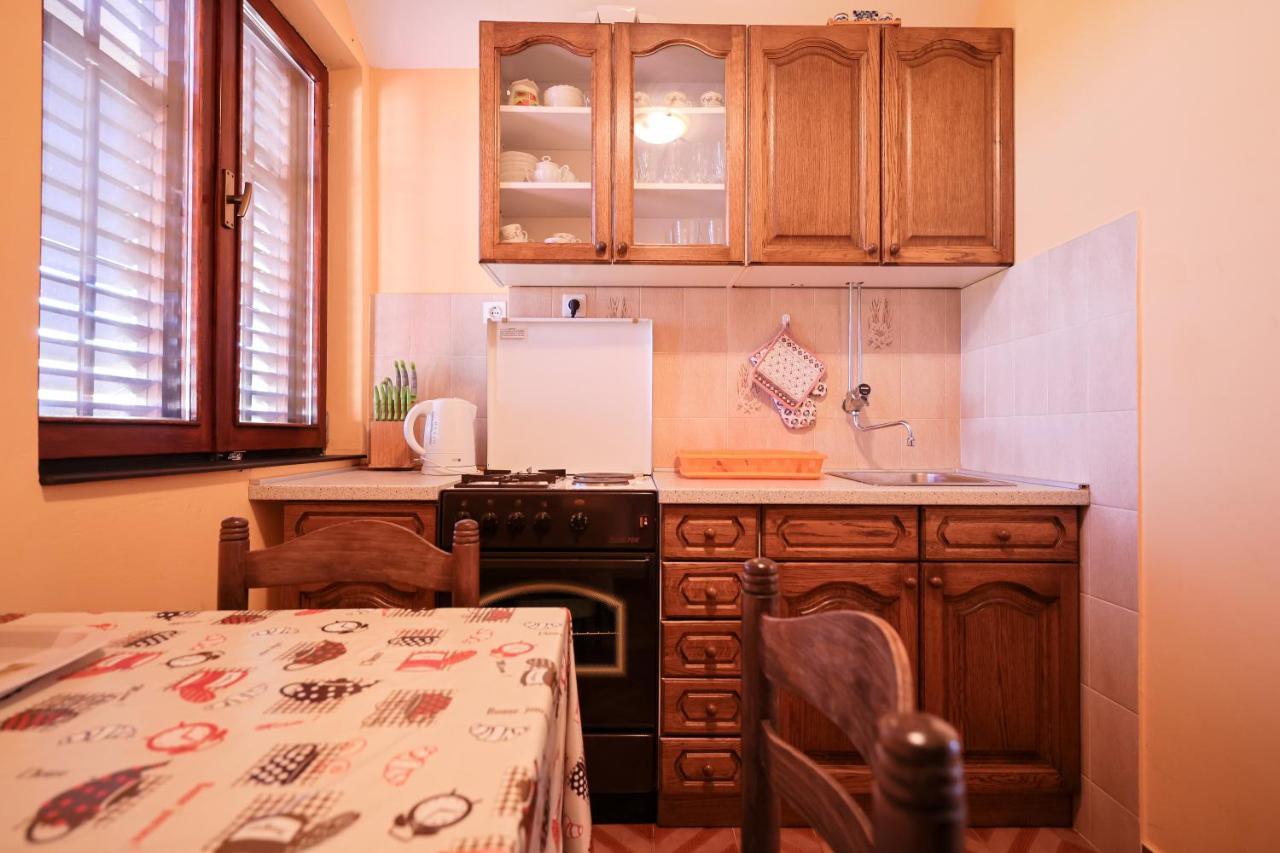 Apartment Ruza Sukošan Buitenkant foto