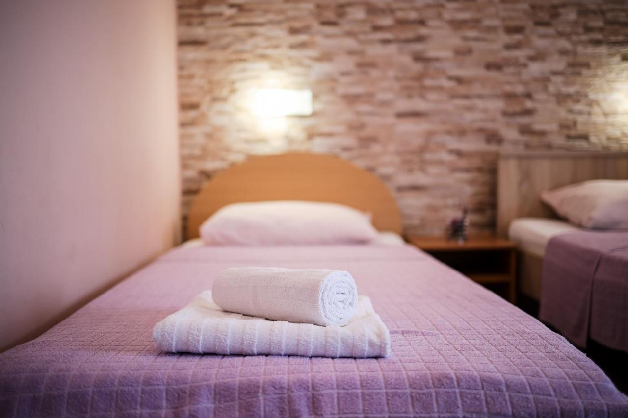 Apartment Ruza Sukošan Buitenkant foto