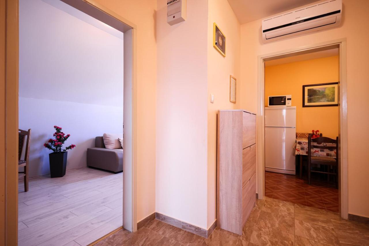 Apartment Ruza Sukošan Buitenkant foto