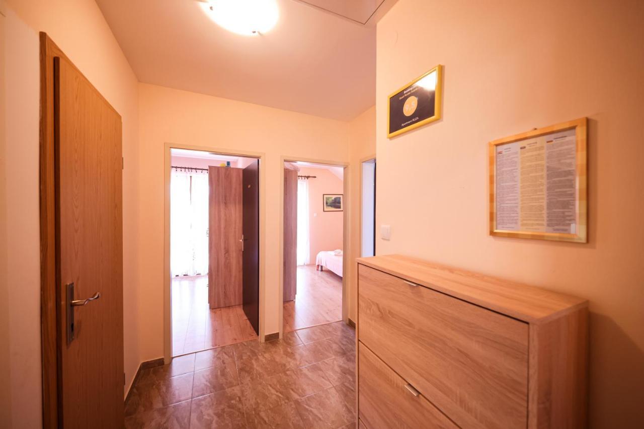 Apartment Ruza Sukošan Buitenkant foto