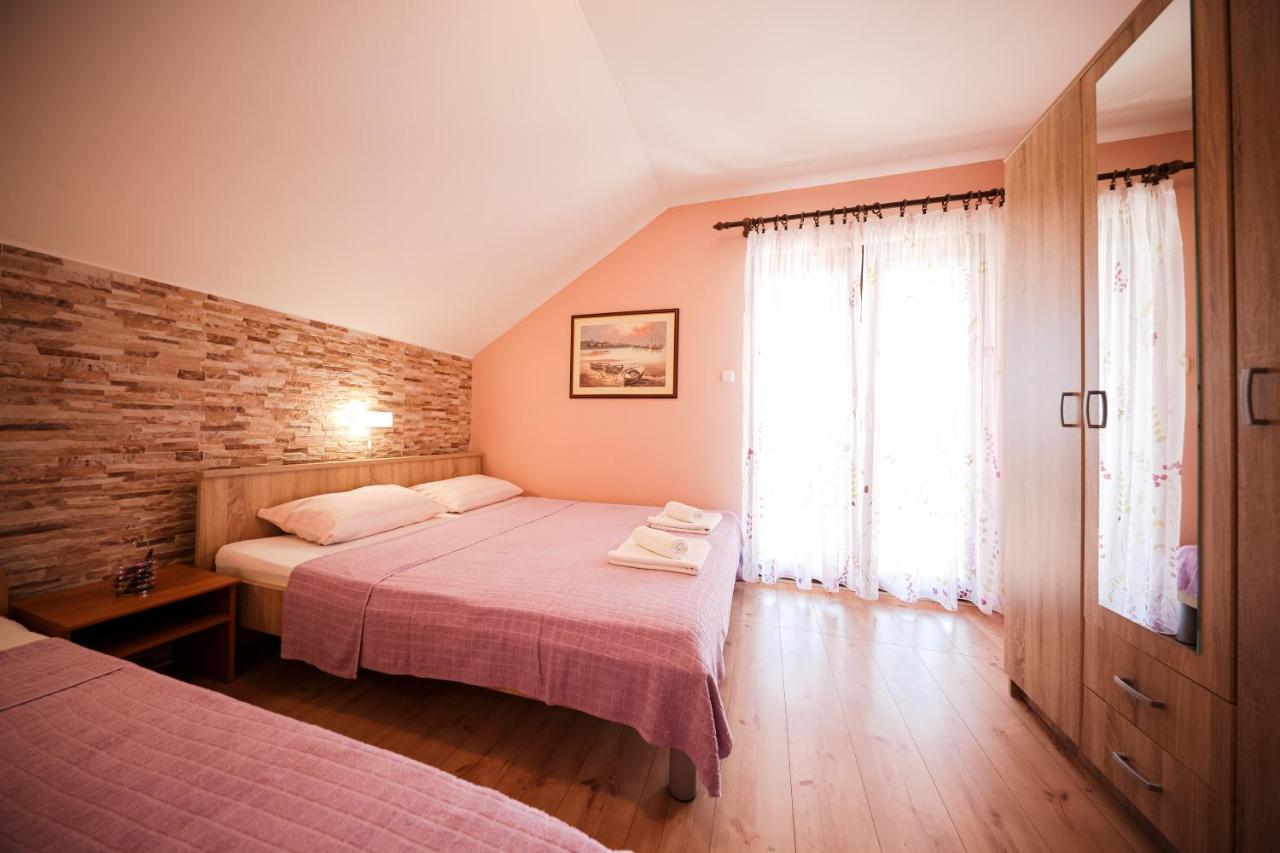 Apartment Ruza Sukošan Buitenkant foto