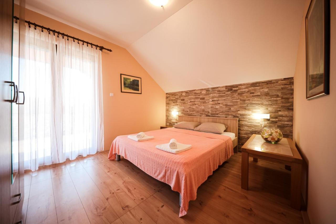 Apartment Ruza Sukošan Buitenkant foto
